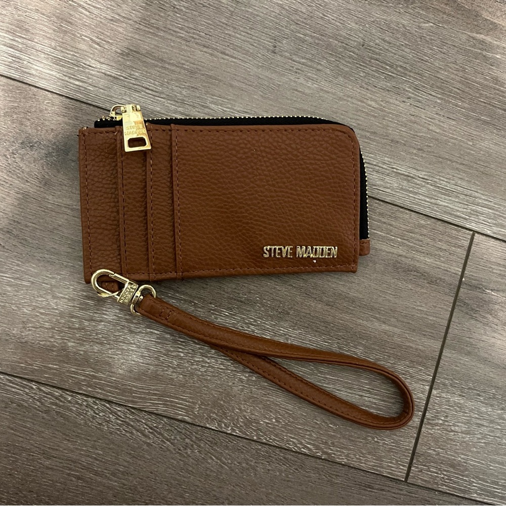 Brand New Steve Madden Wristlet